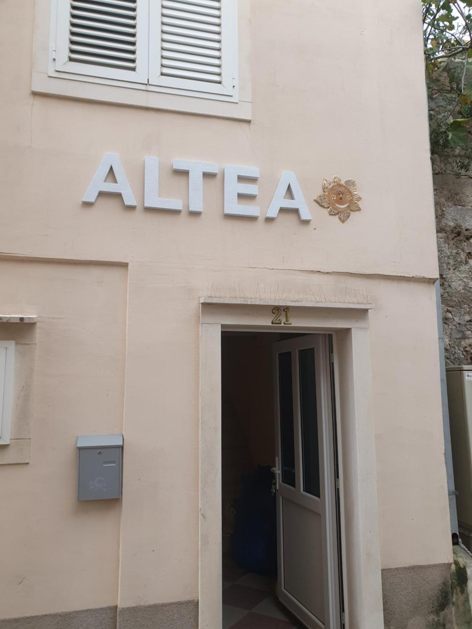 Altea Holidey Home With Jacuzzi And Free Parking Макарска Екстериор снимка